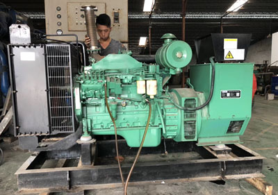 100KWA東風(fēng)康明斯6BTA5.9-G2二手柴油發(fā)電機(jī)組
