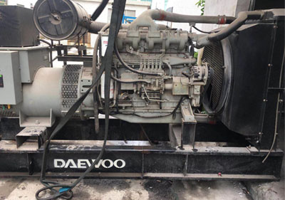220KW韓國(guó)大宇P126T1配英格電機(jī)二手柴油發(fā)電機(jī)組
