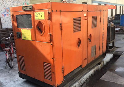 104KW小松SA6D110發動機日本電友DCA-165PK低噪音二手柴油發電機組